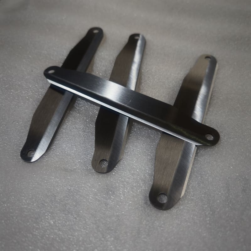 Stacked stainless steel food cutting blades